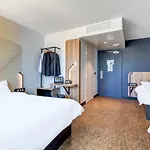 B&B Hotel Saintes 3* Saintes