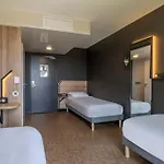 酒店 B&B Hotel Saintes