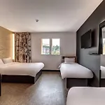 B&B Hotel Saintes Hotel 3*