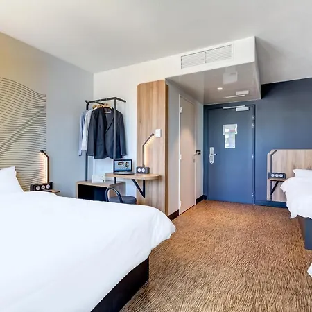 B&B Hotel Saintes 3* Saintes