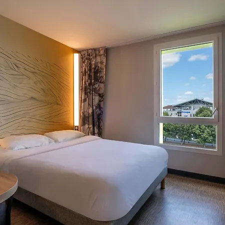 B&B Hotel Saintes 3* 생트