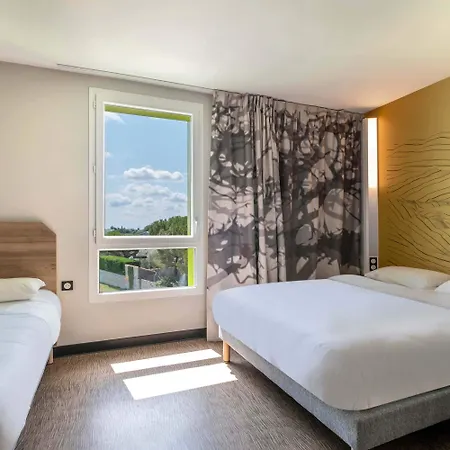 B&B Hotel Saintes Hotel Saintes