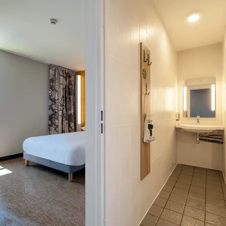 Hotel B&B Hotel Saintes
