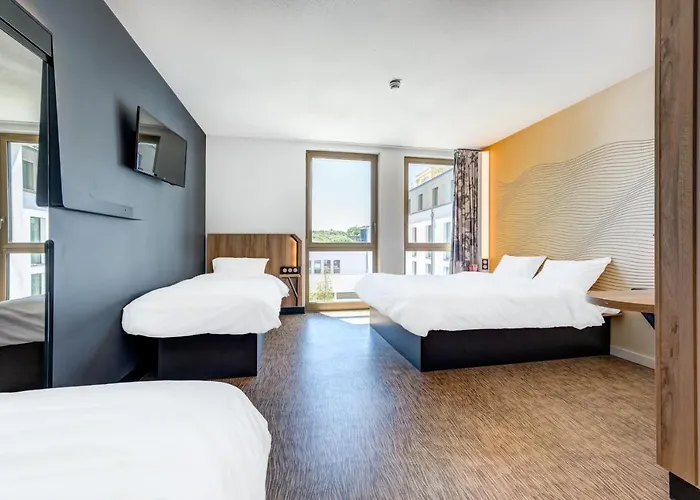 B&B HOTEL Saintes Hotel Saintes