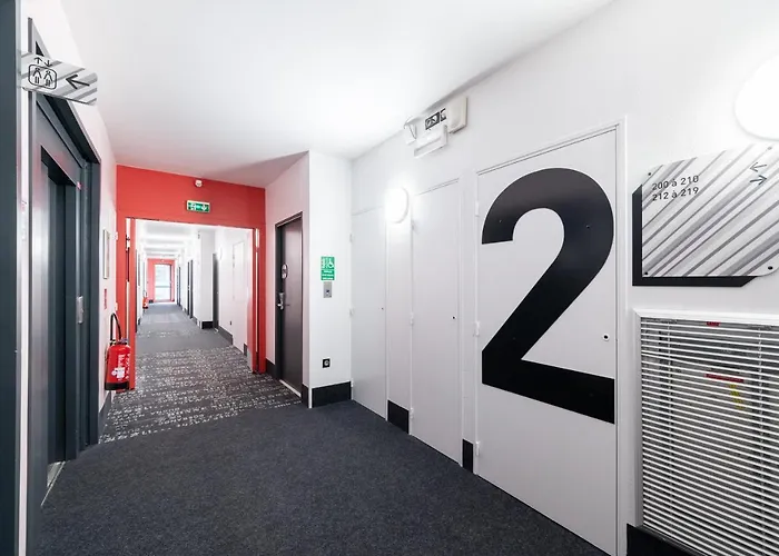 B&B Hotel Saintes Saintes