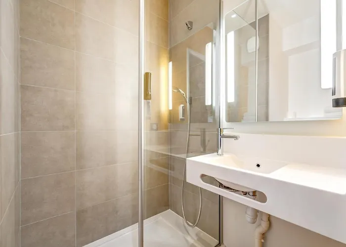 B&B HOTEL Saintes Hotel Saintes