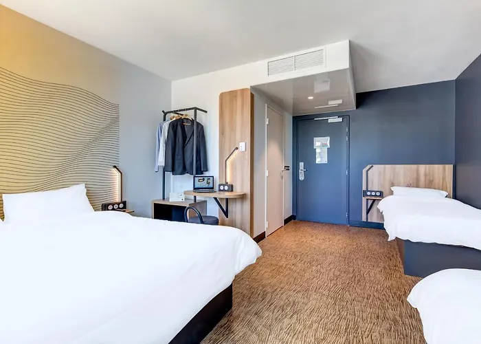 B&B Hotel Saintes 3* Saintes