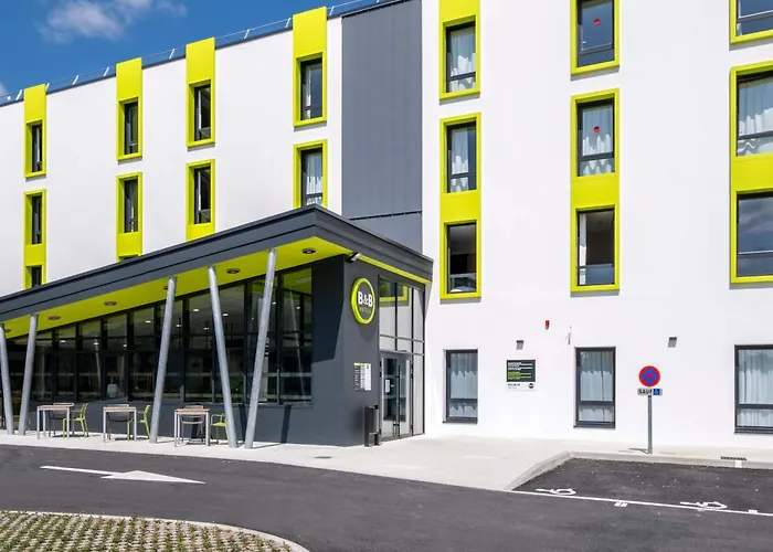 B&B HOTEL Saintes 3*