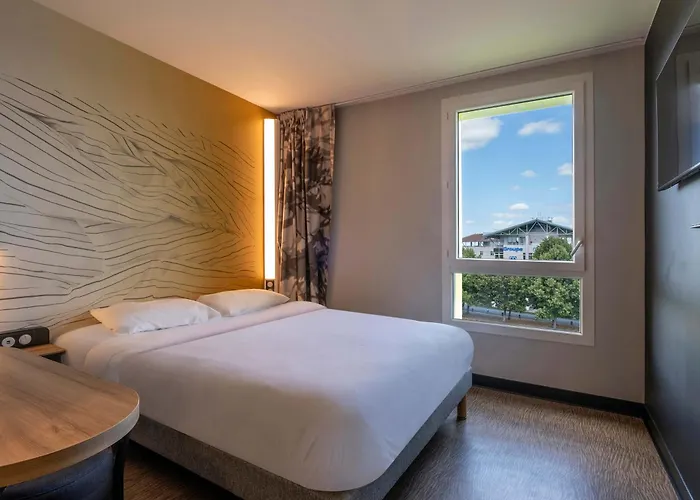 B&B Hotel Saintes 3* Saintes